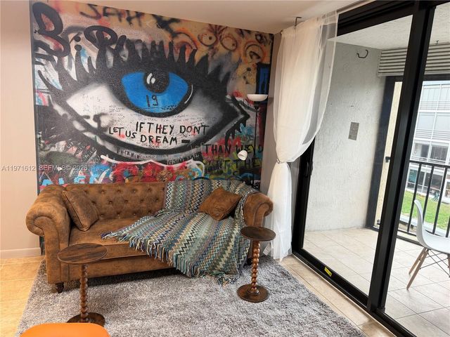 896 N Federal Hwy 326, Lantana, FL 33462