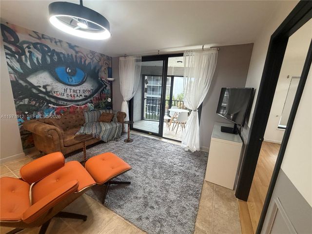 896 N Federal Hwy 326, Lantana, FL 33462