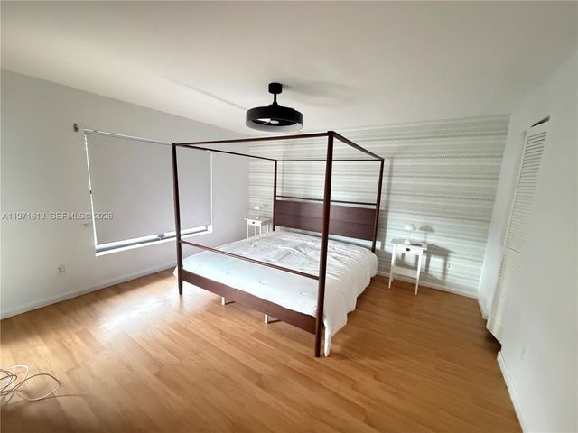 896 N Federal Hwy 326, Lantana, FL 33462