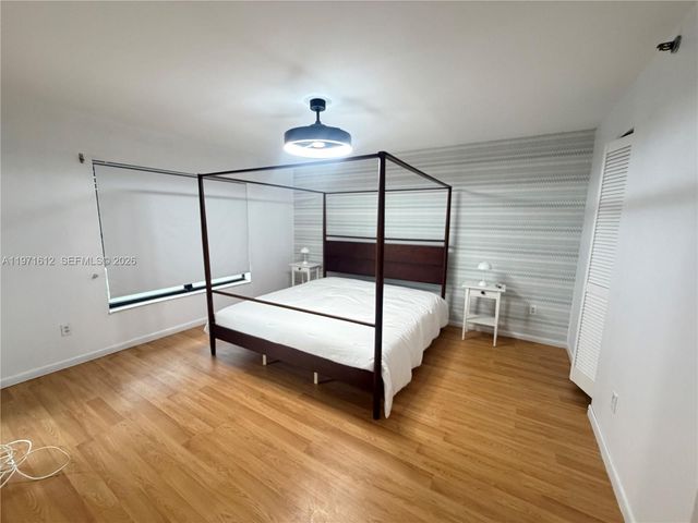 896 N Federal Hwy 326, Lantana, FL 33462