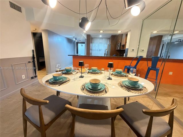 896 N Federal Hwy 326, Lantana, FL 33462