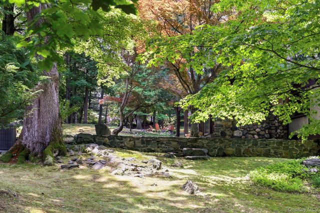 670 Long Hill Road W, Briarcliff Manor, NY 10510