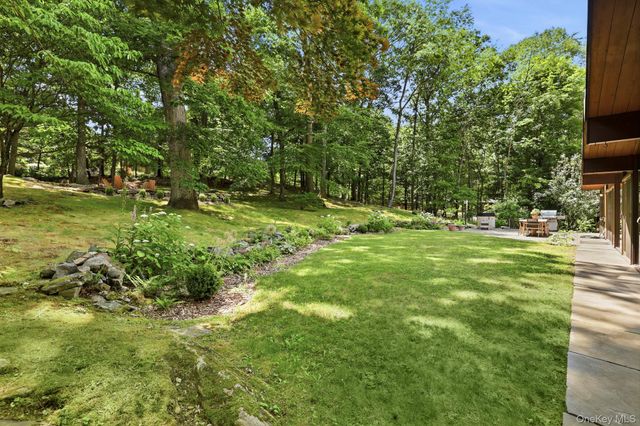 670 Long Hill Road W, Briarcliff Manor, NY 10510