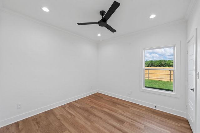 213 Amistad, Mcgregor, TX 76657
