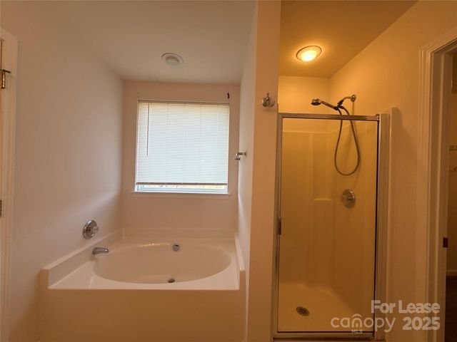 2807 Forest Grove Court, Charlotte, NC 28269