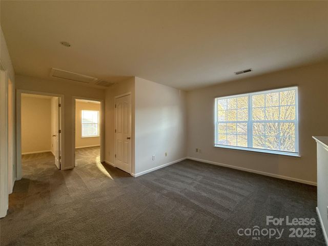 2807 Forest Grove Court, Charlotte, NC 28269