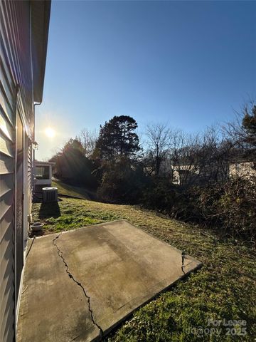 2807 Forest Grove Court, Charlotte, NC 28269