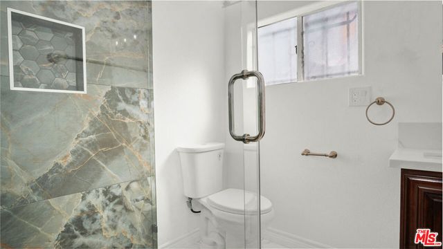 2239 W Lincoln Street, Long Beach, CA 90810