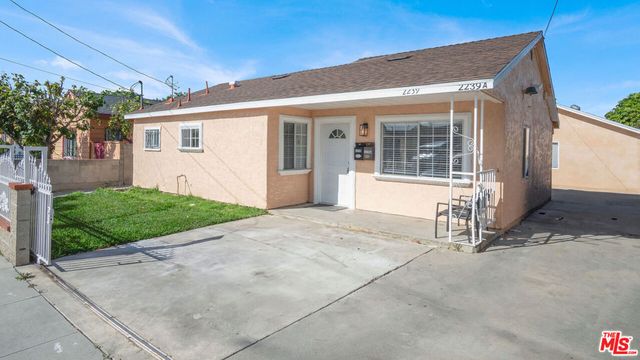 2239 W Lincoln Street, Long Beach, CA 90810
