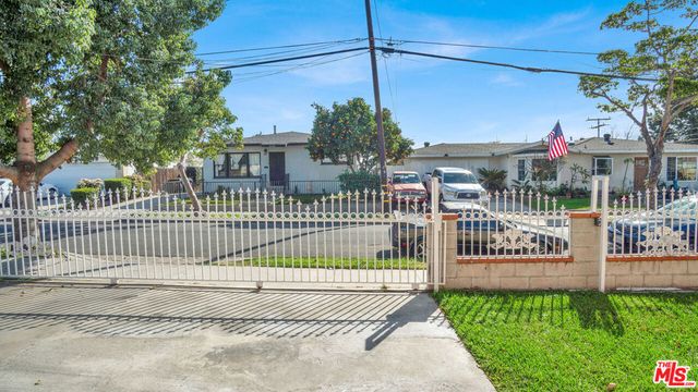 2239 W Lincoln Street, Long Beach, CA 90810