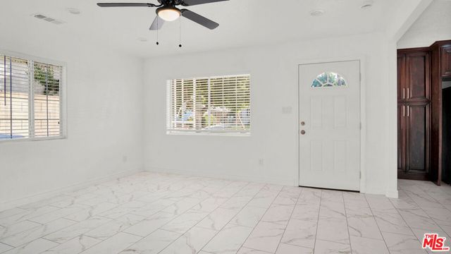 2239 W Lincoln Street, Long Beach, CA 90810