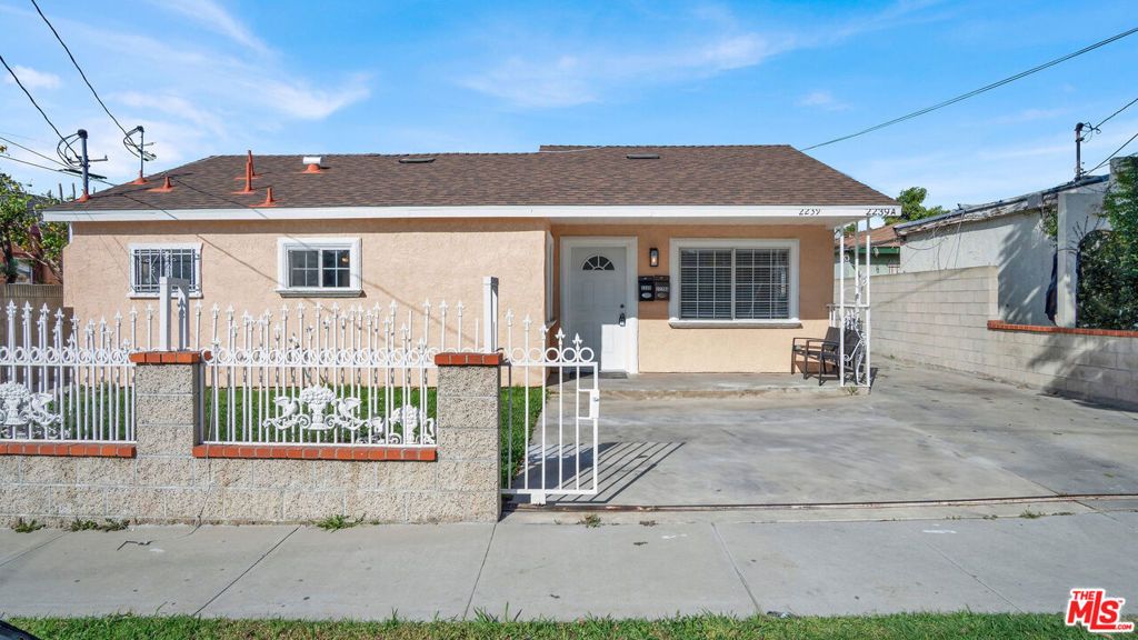 2239 W Lincoln Street, Long Beach, CA 90810