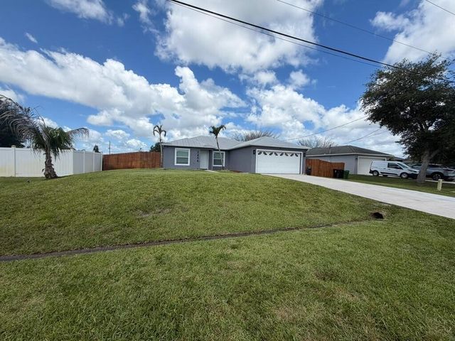 2456 SW Monterrey Lane, Port St. Lucie, FL 34953