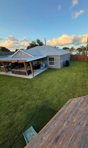 2456 SW Monterrey Lane, Port St. Lucie, FL 34953