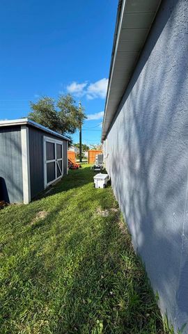 2456 SW Monterrey Lane, Port St. Lucie, FL 34953