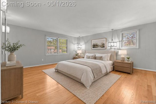 29216 Arlington Way Court, Farmington Hills, MI 48331