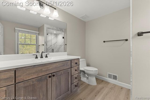 29216 Arlington Way Court, Farmington Hills, MI 48331