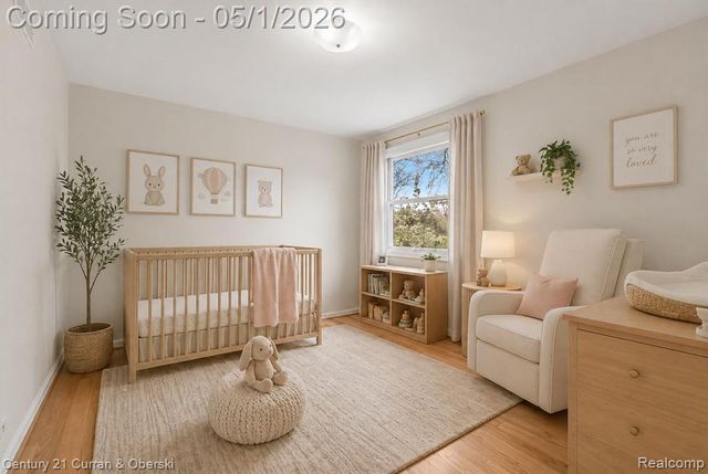 29216 Arlington Way Court, Farmington Hills, MI 48331