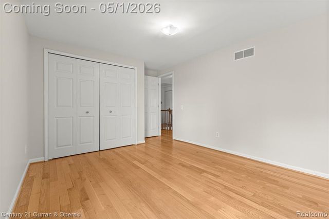 29216 Arlington Way Court, Farmington Hills, MI 48331