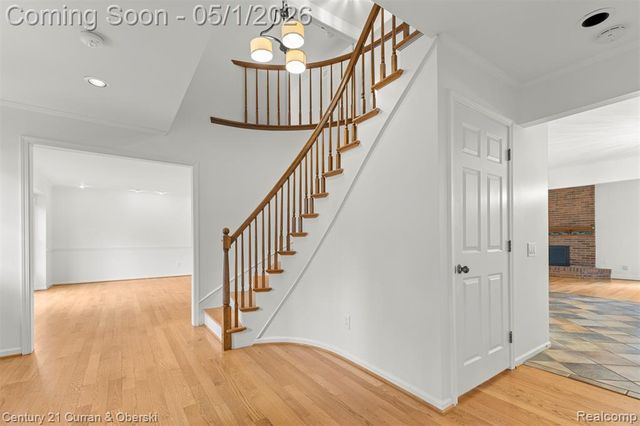 29216 Arlington Way Court, Farmington Hills, MI 48331