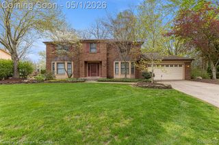 29216 Arlington Way Court, Farmington Hills, MI 48331