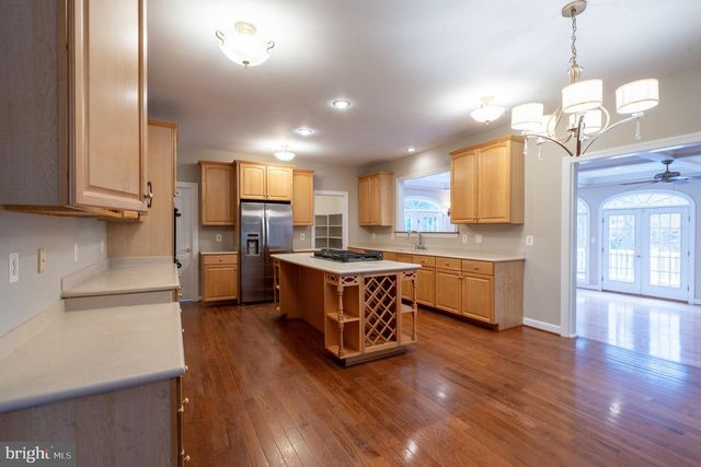 4 KIRBY LN, Stafford, VA 22554