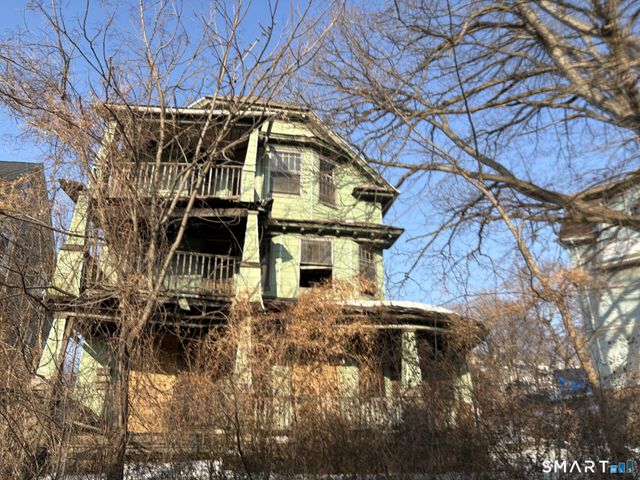 230 Plaza Avenue, Waterbury, CT 06710