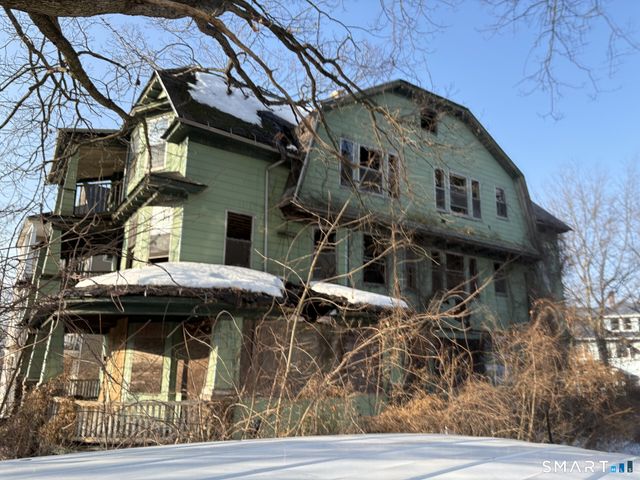 230 Plaza Avenue, Waterbury, CT 06710