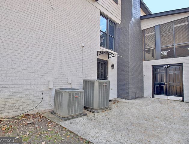 370 Dix Lee On Drive, Fayetteville, GA 30214