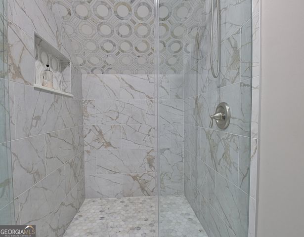 370 Dix Lee On Drive, Fayetteville, GA 30214