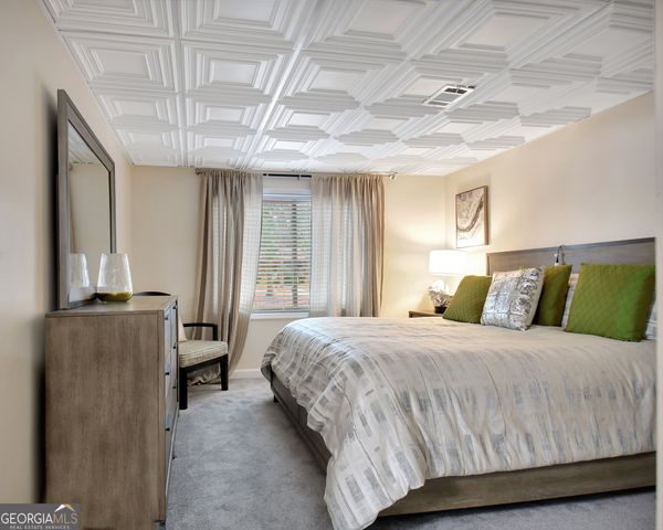 370 Dix Lee On Drive, Fayetteville, GA 30214