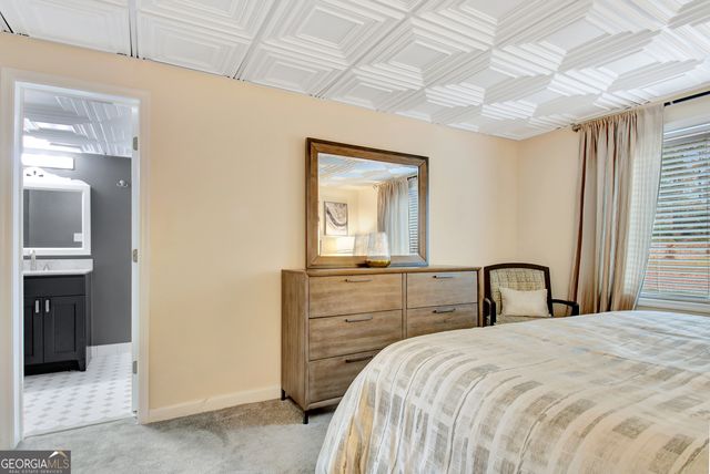 370 Dix Lee On Drive, Fayetteville, GA 30214