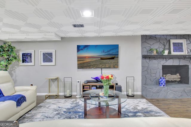 370 Dix Lee On Drive, Fayetteville, GA 30214