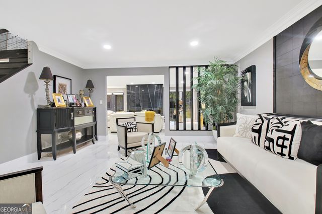 370 Dix Lee On Drive, Fayetteville, GA 30214