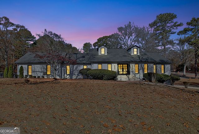 370 Dix Lee On Drive, Fayetteville, GA 30214