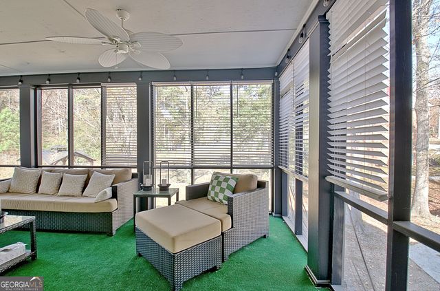 370 Dix Lee On Drive, Fayetteville, GA 30214