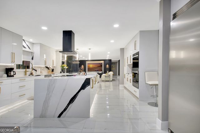 370 Dix Lee On Drive, Fayetteville, GA 30214