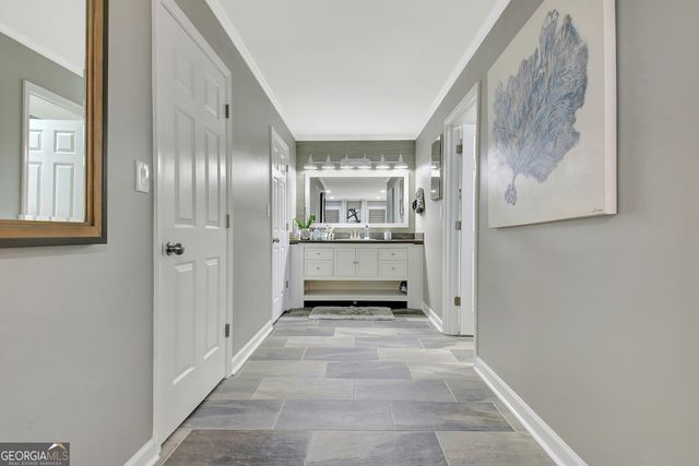 370 Dix Lee On Drive, Fayetteville, GA 30214