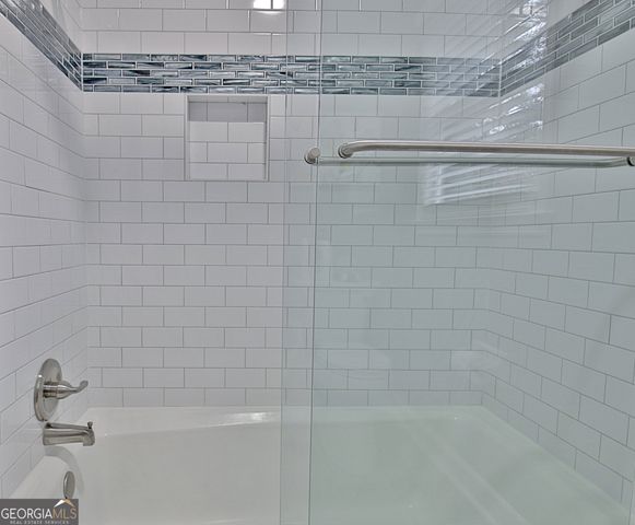 370 Dix Lee On Drive, Fayetteville, GA 30214