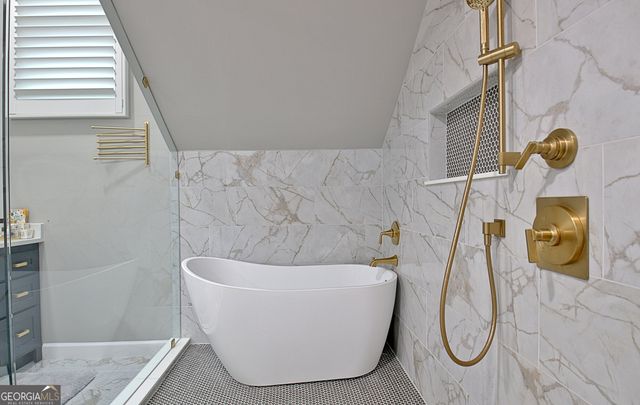 370 Dix Lee On Drive, Fayetteville, GA 30214