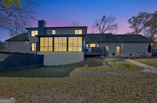 370 Dix Lee On Drive, Fayetteville, GA 30214