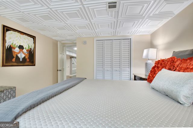 370 Dix Lee On Drive, Fayetteville, GA 30214