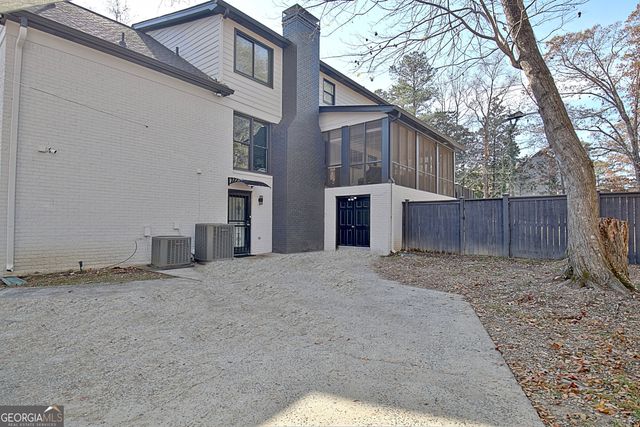 370 Dix Lee On Drive, Fayetteville, GA 30214