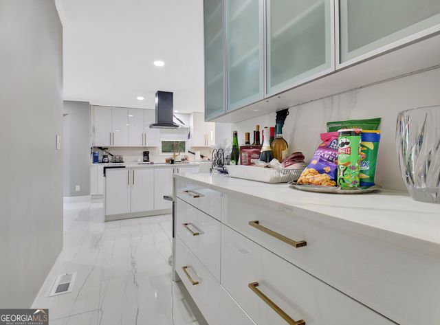 370 Dix Lee On Drive, Fayetteville, GA 30214