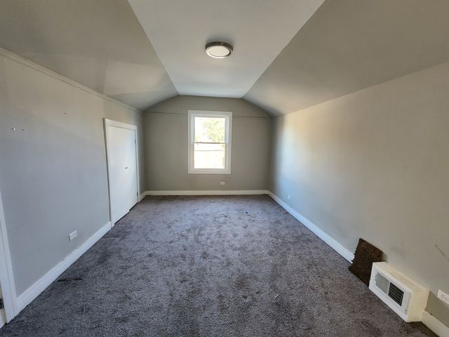 9350 S MANISTEE Avenue, Chicago, IL 60617