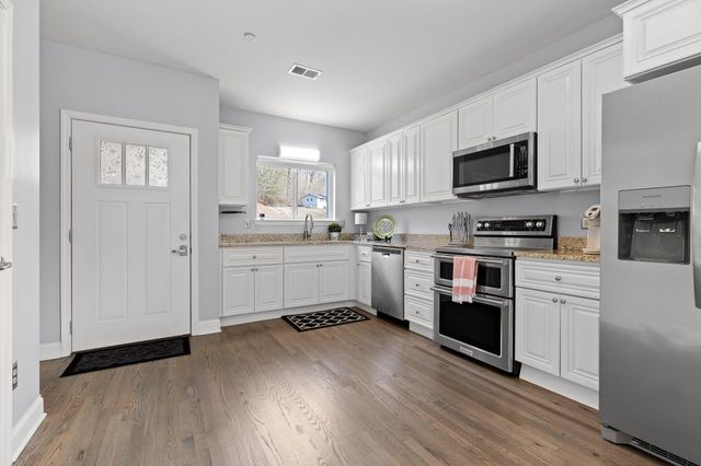 21808 River Canyon Road G, Chattanooga, TN 37405