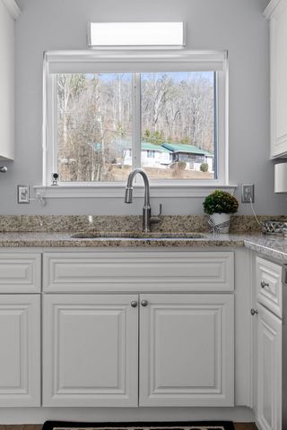 21808 River Canyon Road G, Chattanooga, TN 37405