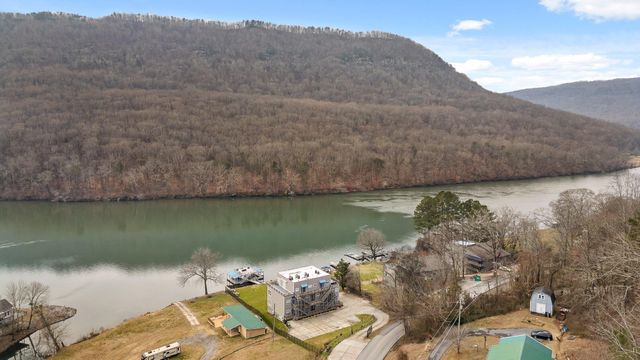 21808 River Canyon Road G, Chattanooga, TN 37405
