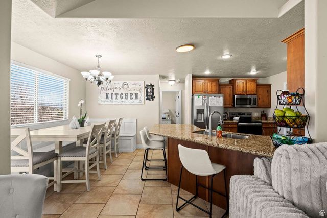 6032 W OAK FORK DR, West Jordan, UT 84081
