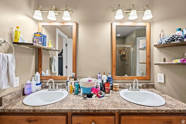 6032 W OAK FORK DR, West Jordan, UT 84081